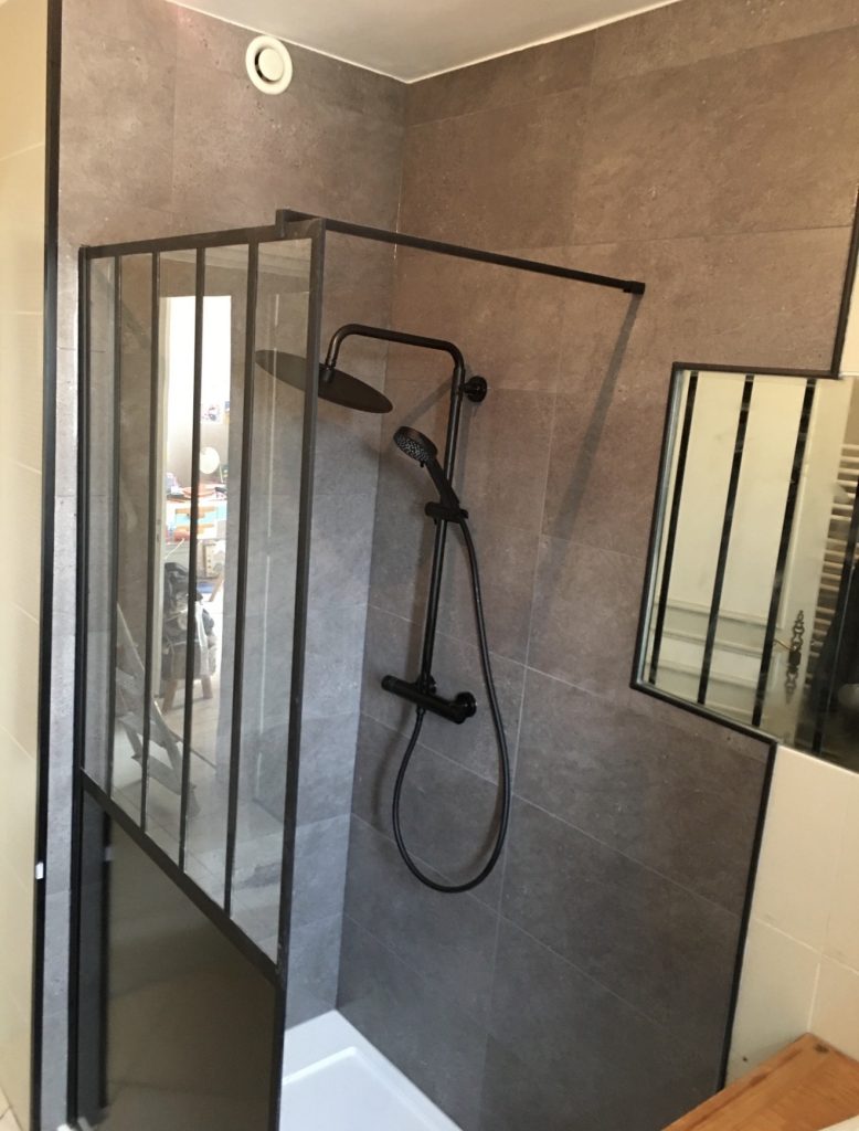FIN DE LA DOUCHE
